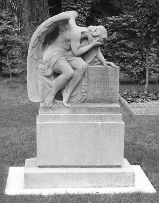 Trauender Engel, Skulptur Neuer Friedhof
