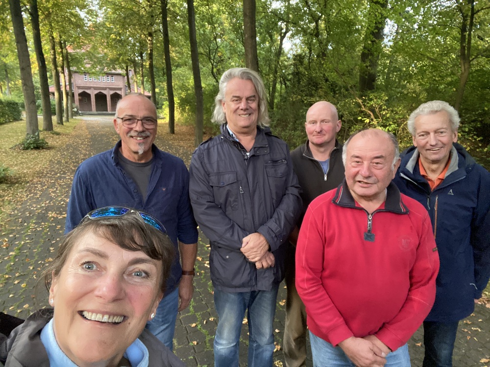 Friedhofsausschuss auf dem Friedhof